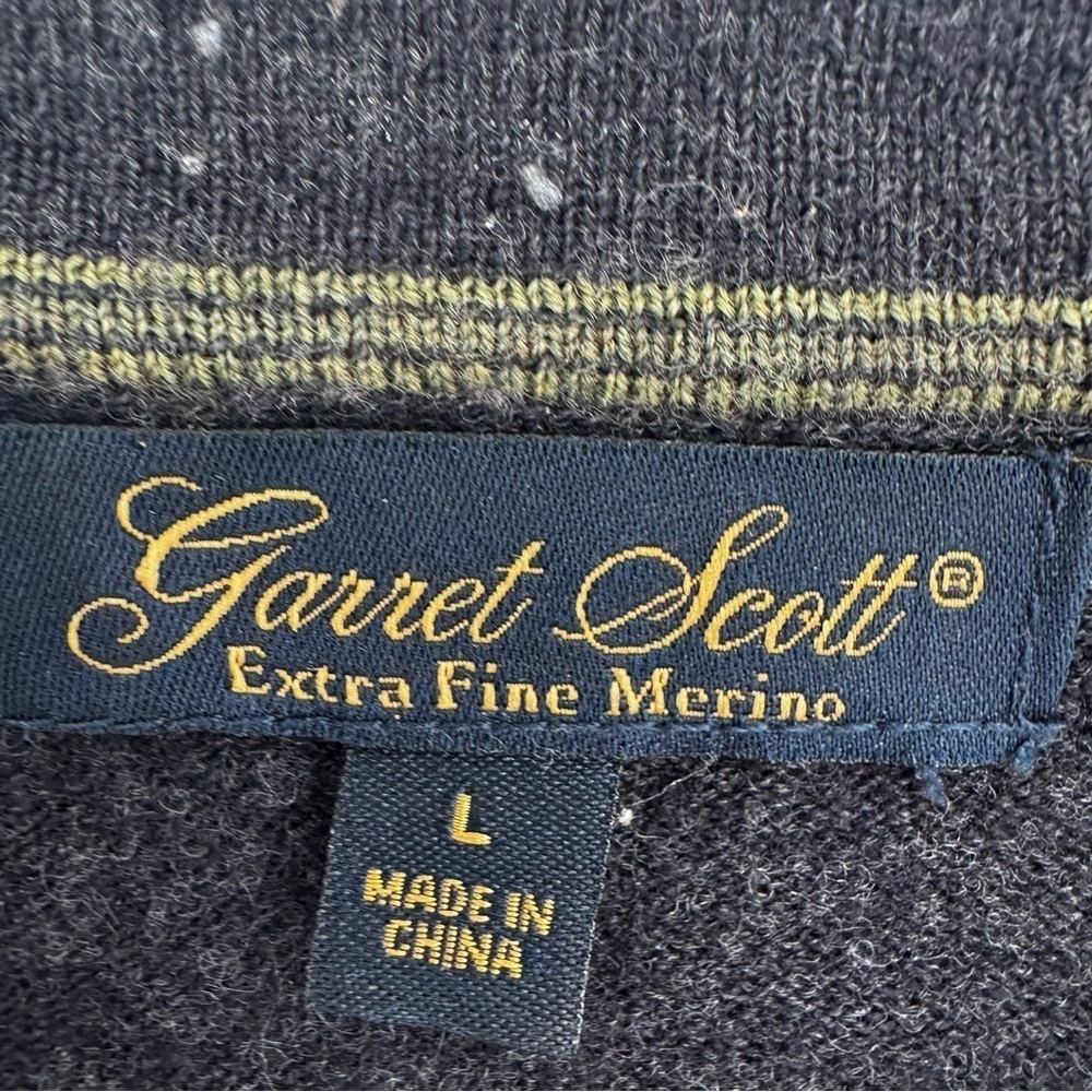 Grant Scott 100% merino wool gray and yellow Argyle V-Neck Sweater - Picture 2 of 6